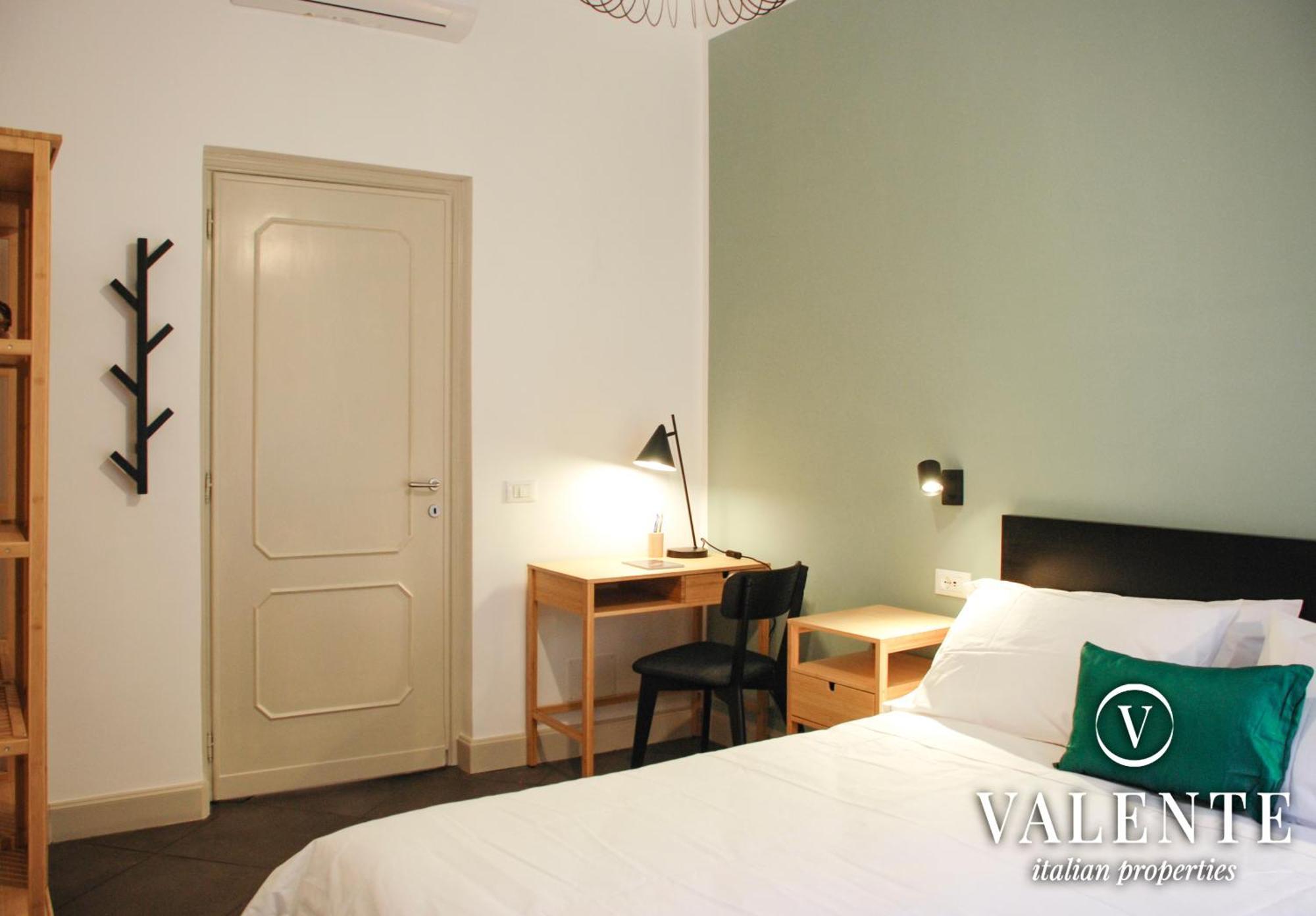 Piramide - 20min Walking From Colosseum - 1min From Metro Station - Valente Italian Lejlighed *